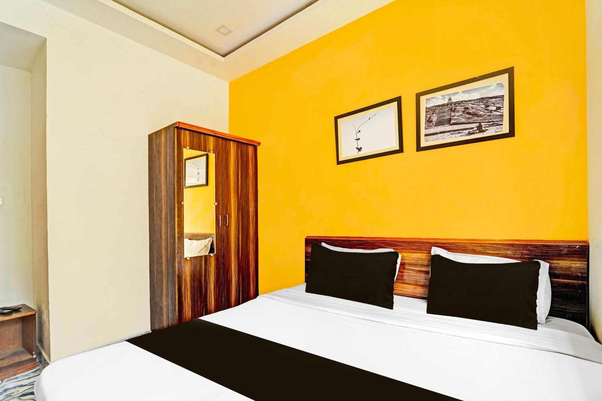 Hotel O Vijaynagar Road Formerly Anmol Peace Stay Udagamandalam Exterior foto