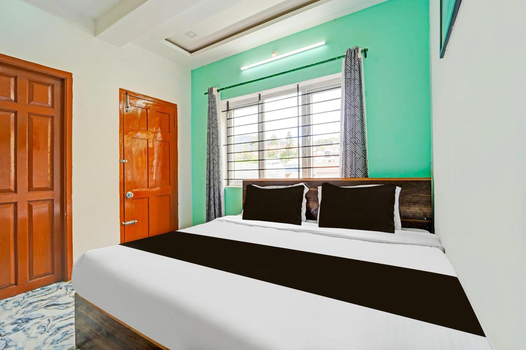 Hotel O Vijaynagar Road Formerly Anmol Peace Stay Udagamandalam Exterior foto